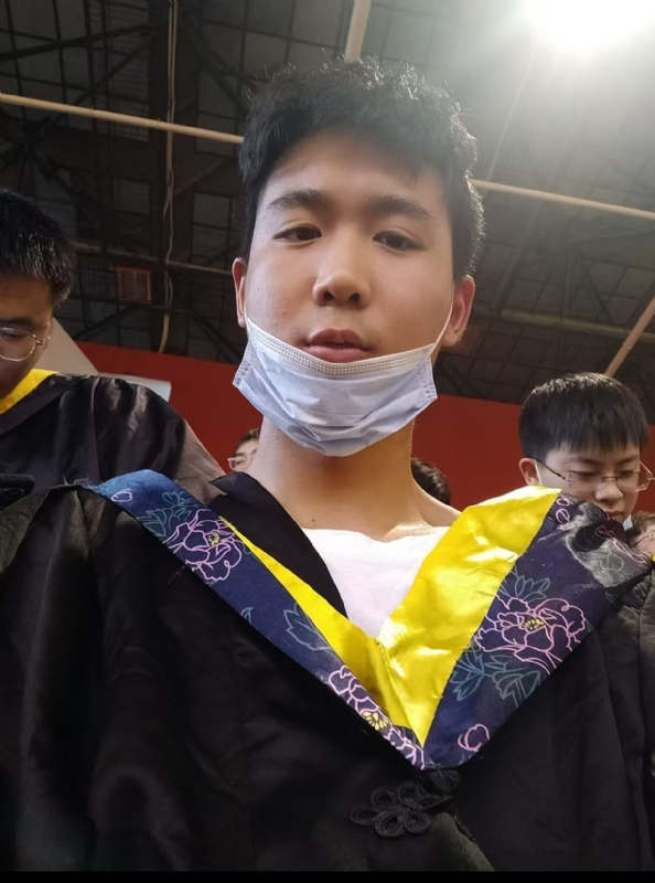 落落大方的第一张照片--徐州中老年相亲网